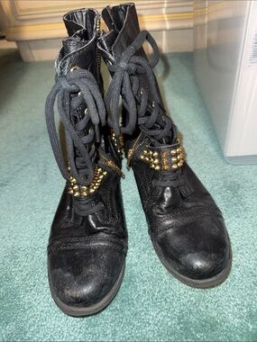 Steve Madden Ternn Studded Lace-Up Women’s Combat Boots 7.5